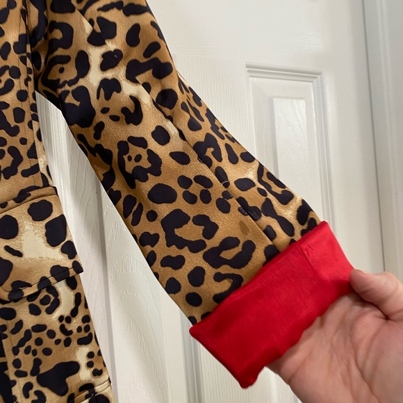 Cache Cheetah Long Jacket with RED lining, rolled sleeves and pockets! STUNNING! - Picture 9 of 10
